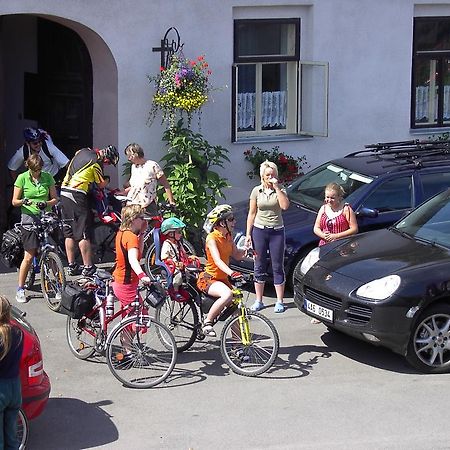 Rodinne Ubytovani Na Habesi Crhov Exterior foto